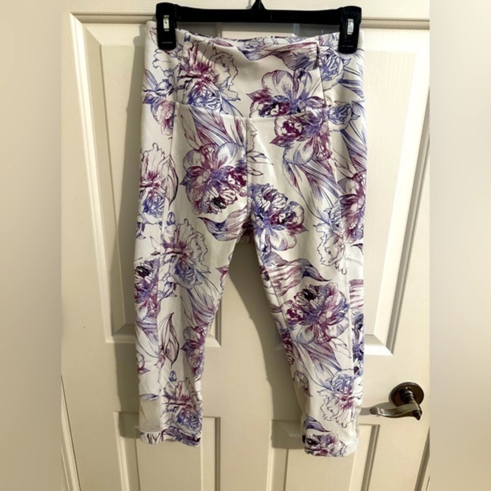 Calia by Carrie Underwood Floral Mesh Workout Yoga Capris Size Medium